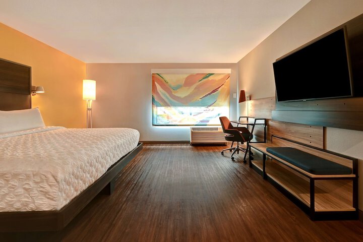 Room 26 of 35