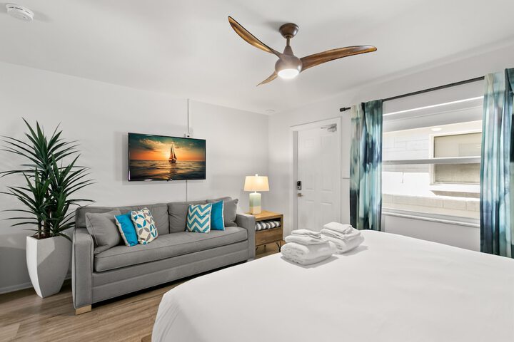 Room 32 of 75