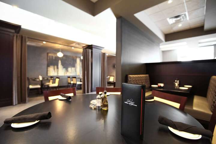 Dining 24 of 35