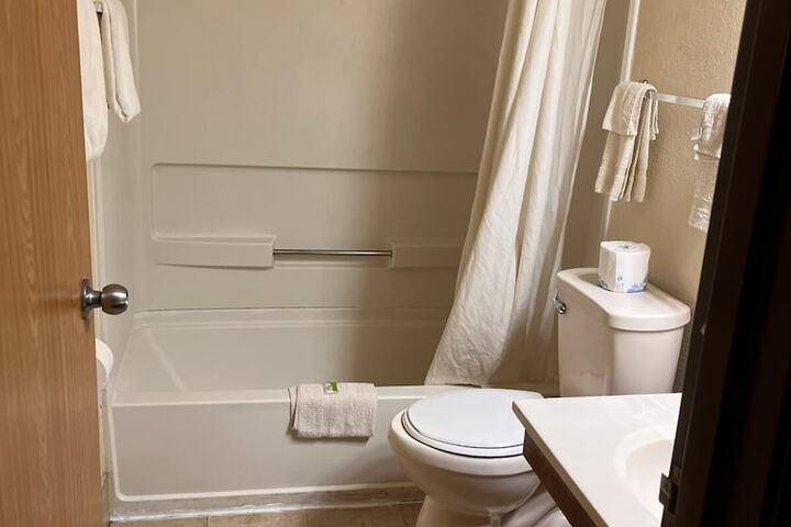 Fairview Inn & Suites Whitewater
