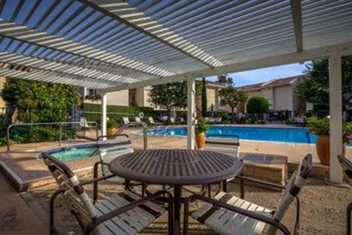 Modern 3Br Malibu Condo Pool Ocean Views Minutes to Beaches by RedAwni