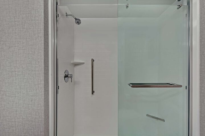 Room 14 of 48