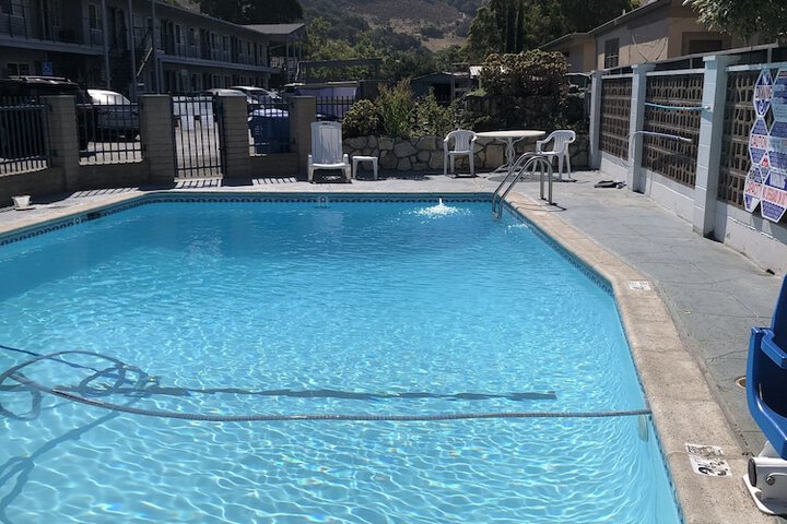 Pool 5 of 34