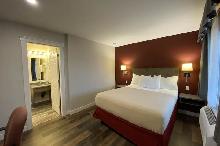 Sahara Courtyard Inn