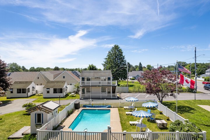 The Beaches Guest Rooms and Cottages