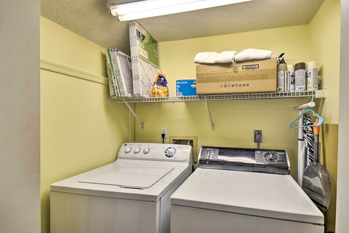 Home w / Deck in Corolla Light: Walk to Beach!