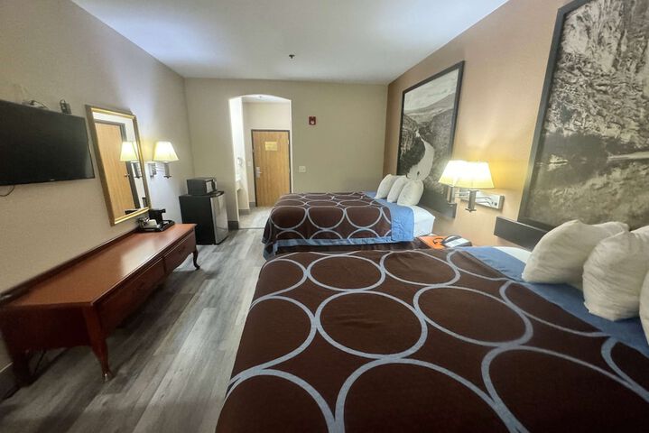 Room 8 of 45