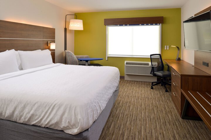 Room 16 of 63