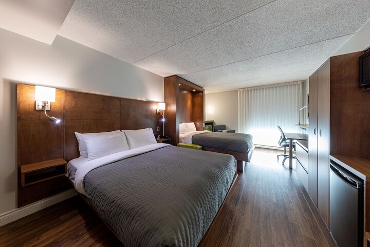 Room 18 of 137