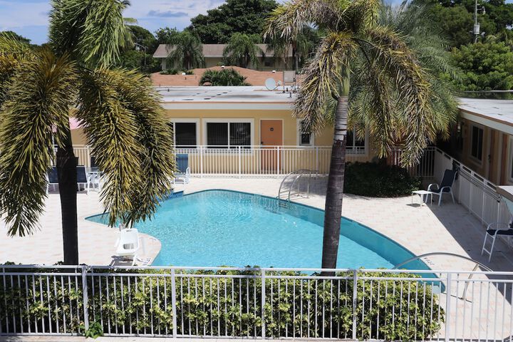 Pool 6 of 41
