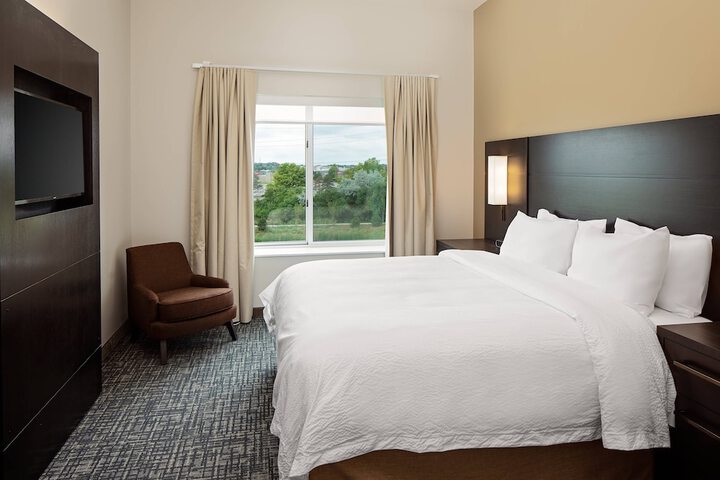 Residence Inn by Marriott Detroit Farmington Hills