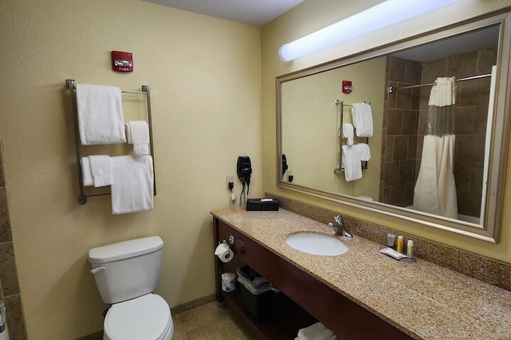 Room 36 of 85