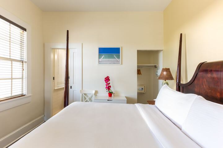 Room 15 of 47