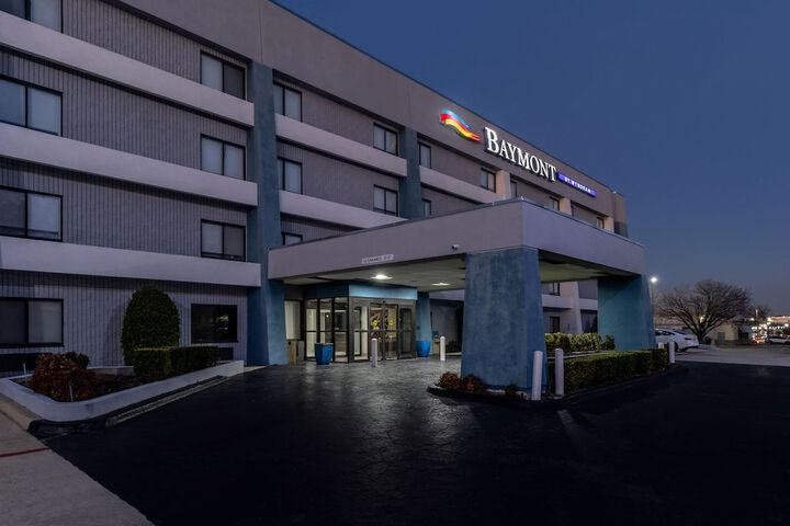 Baymont by Wyndham Arlington at Six Flags Dr