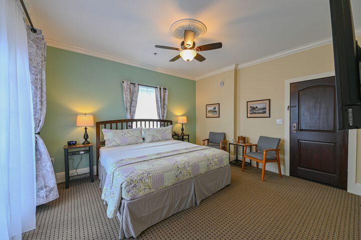 Room 54 of 80