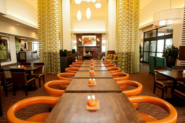 Dining 46 of 72