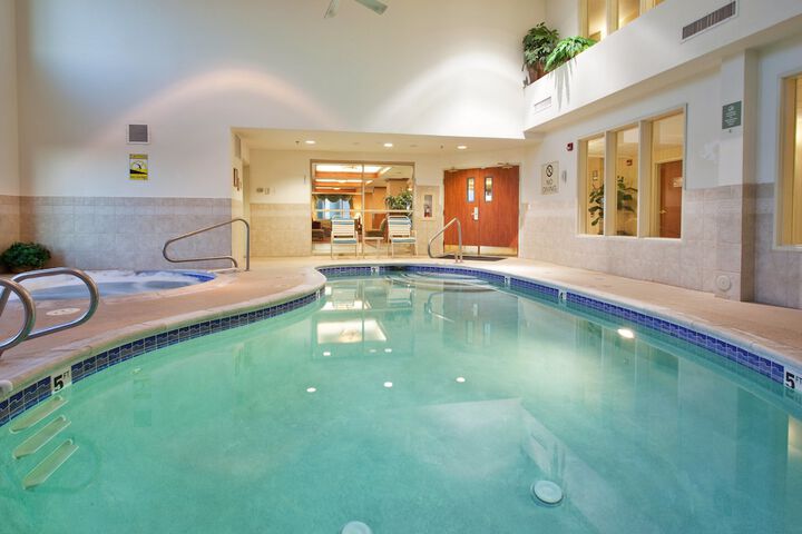 Holiday Inn Express & Suites Carson City by IHG