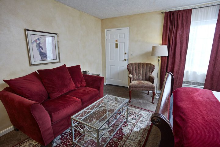 Room 33 of 54