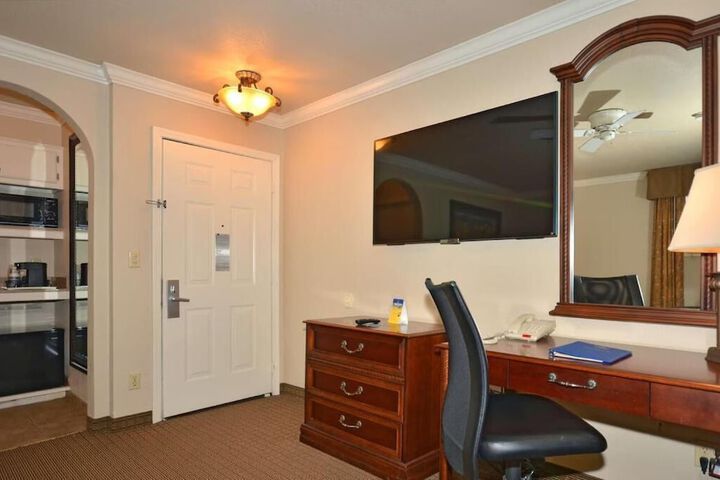 Baymont by Wyndham McAlester Hwy 69