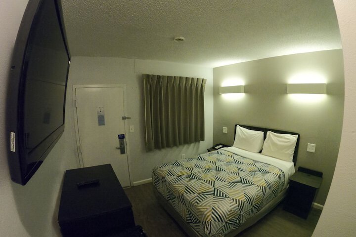 Room 36 of 50