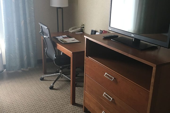 Room 38 of 77