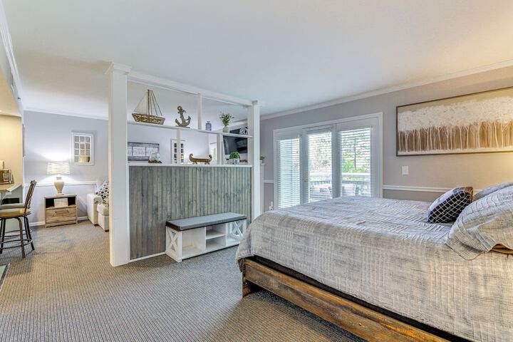 Norwich Vacation Rental w / Golf Course Views!