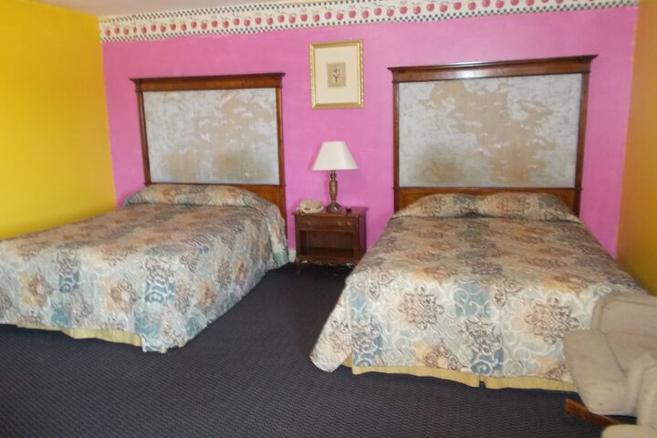 Room 9 of 50