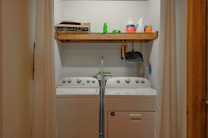 Laundry 20 of 22