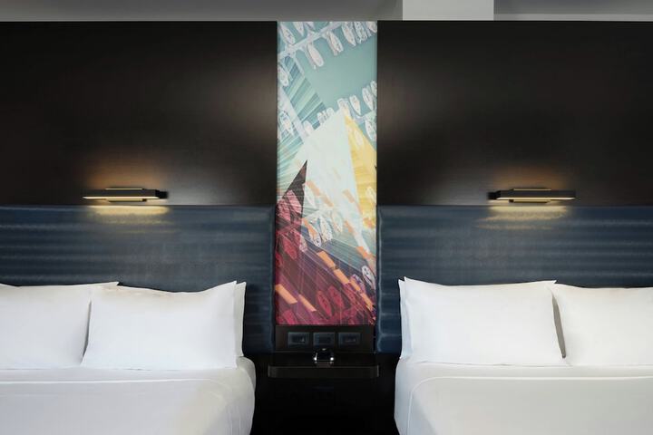 Room 16 of 43