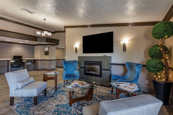 Hotel Interior 11 of 45