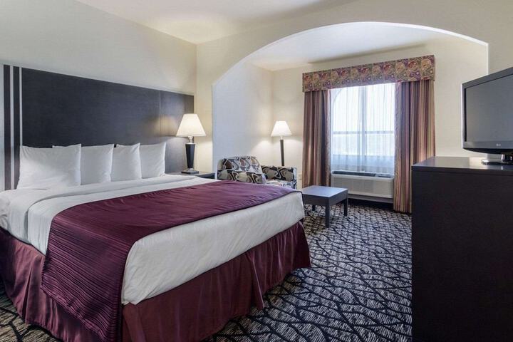 Room 18 of 27