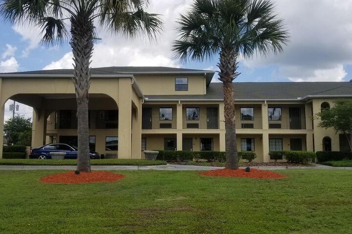 Hotel 4 of 33