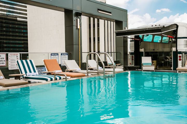 Pool 4 of 85