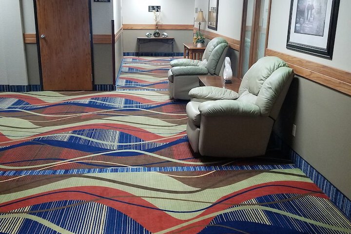 Ballroom/Hall 23 of 26