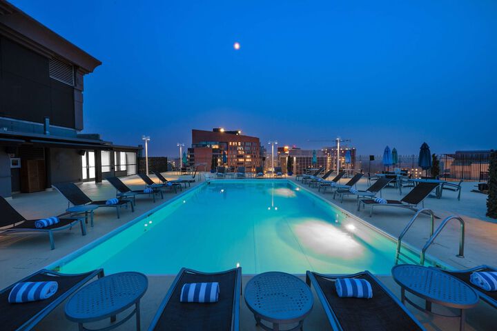 Pool 10 of 64