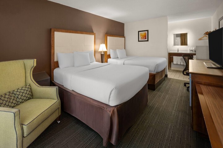 Wyndham Garden Romulus Detroit Metro Airport