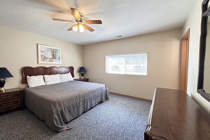 Room 227 of 299