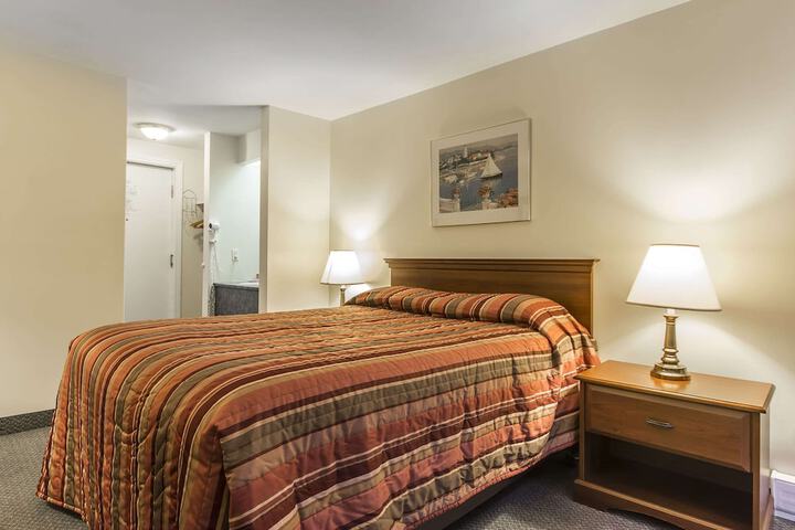 Room 36 of 48