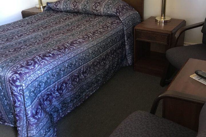 Voyageur Motel