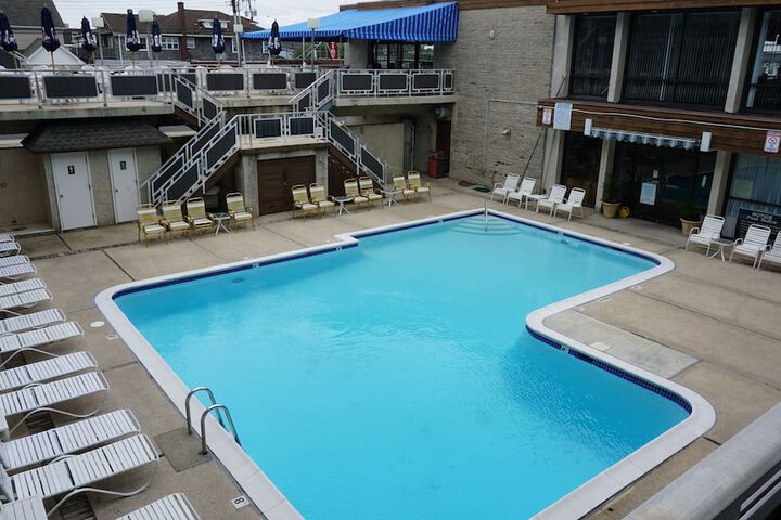 Pool 7 of 26
