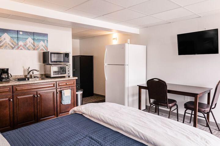 Room 17 of 25
