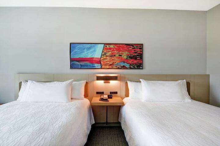 Room 21 of 40