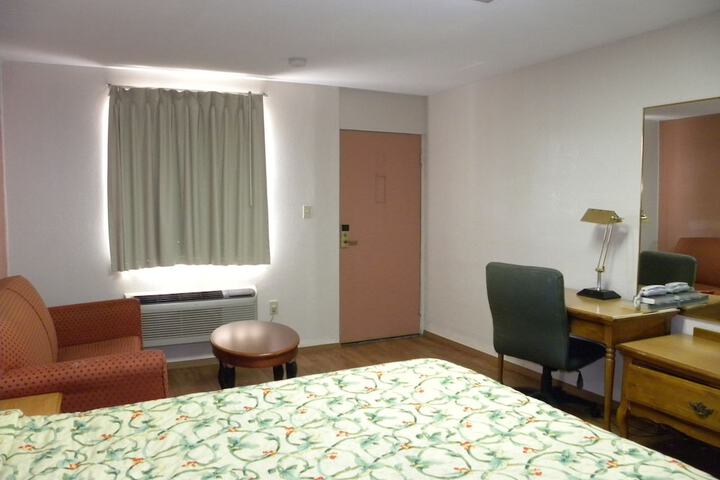 Room 35 of 75
