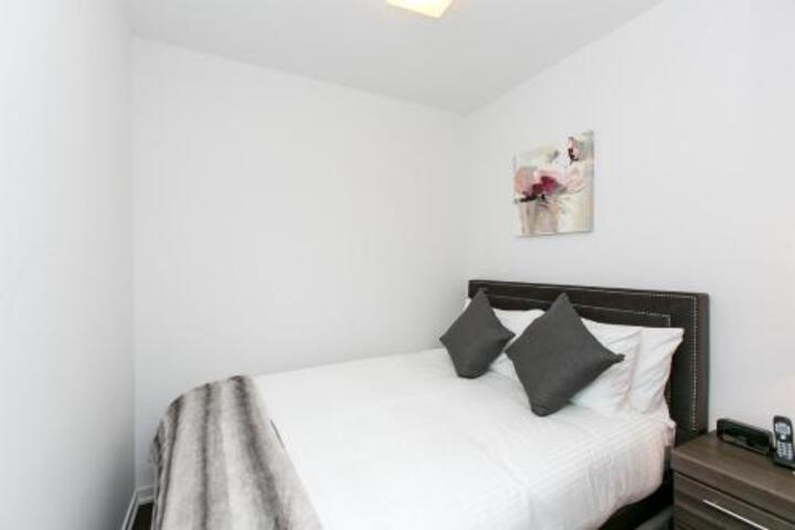 Royal Stays Furnished Apartments Entertainement District
