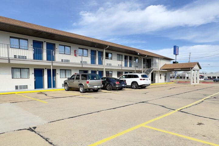 Hotel 12 of 72