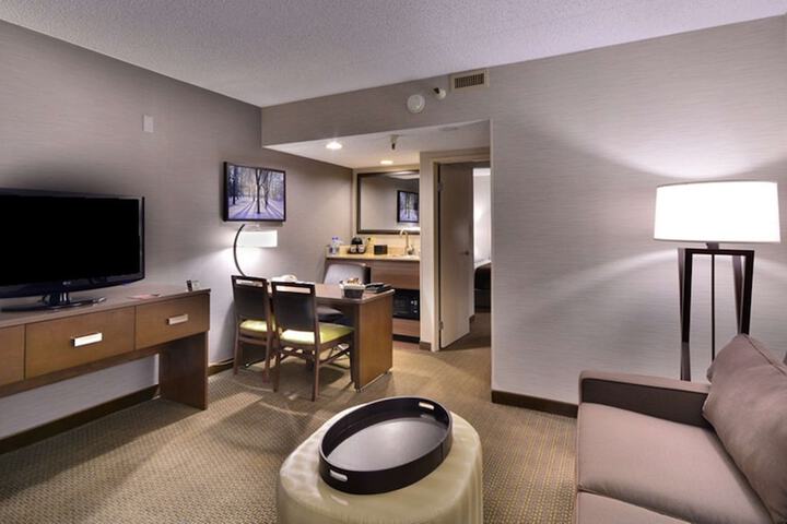 Room 21 of 39