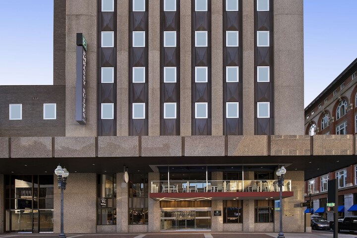 Embassy Suites by Hilton Knoxville Downtown