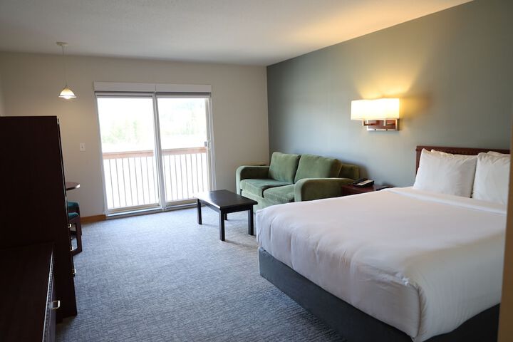 Glacier Mountain Lodge