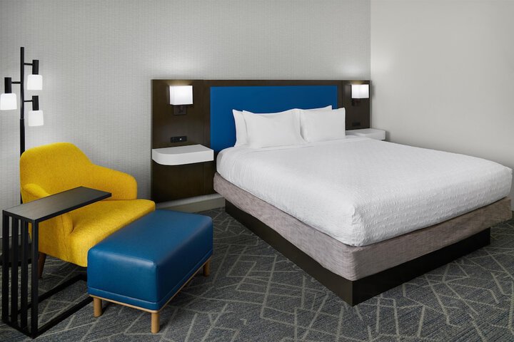 Hampton Inn & Suites Syracuse North Airport Area
