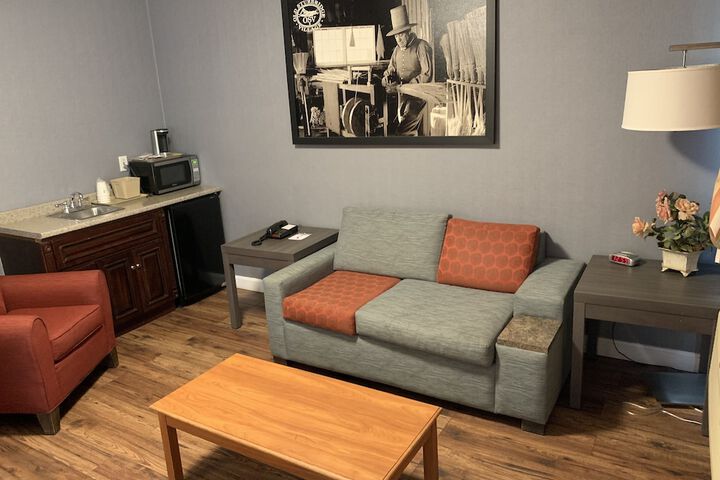 Super 8 by Wyndham Sturbridge